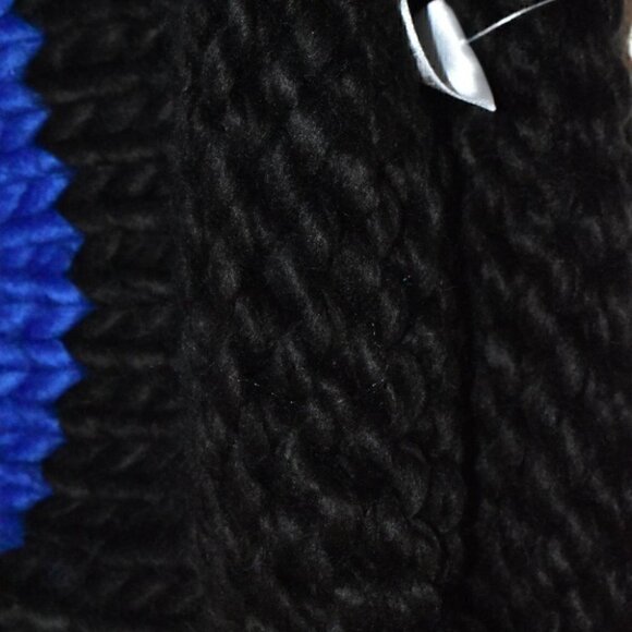 Free People Cozy Chunky Knit Colorblock Pom Pom Beani Winter Hat Black B… - Picture 4 of 9